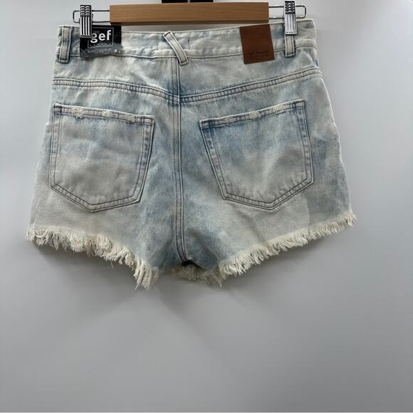 Gef France Light Acid Wash Distressed Skinny Fit Lepi‎ Denim Shorts Size 6 - Picture 2 of 9